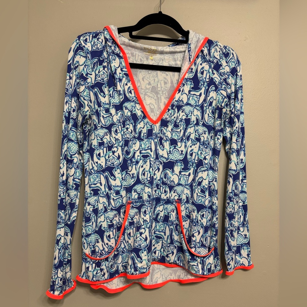 Lilly Pulitzer Luxletic Gabi Get Trunky Hoodie. Women’s size XS